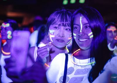 glow03-400x284