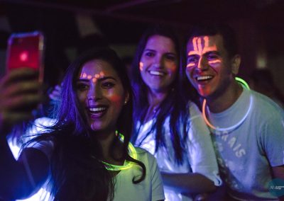 glow06-400x284
