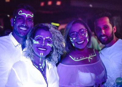 glow08-400x284